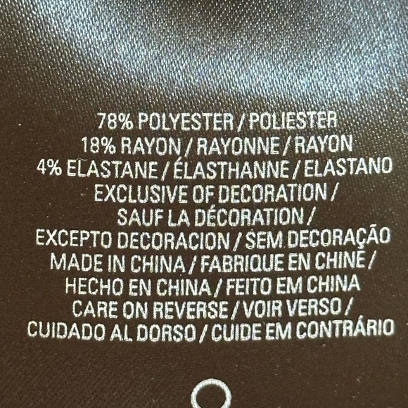 TAHARI | Black Knee-Length Dress with Notched V-Neck, Size 4 - Picture 10 of 10